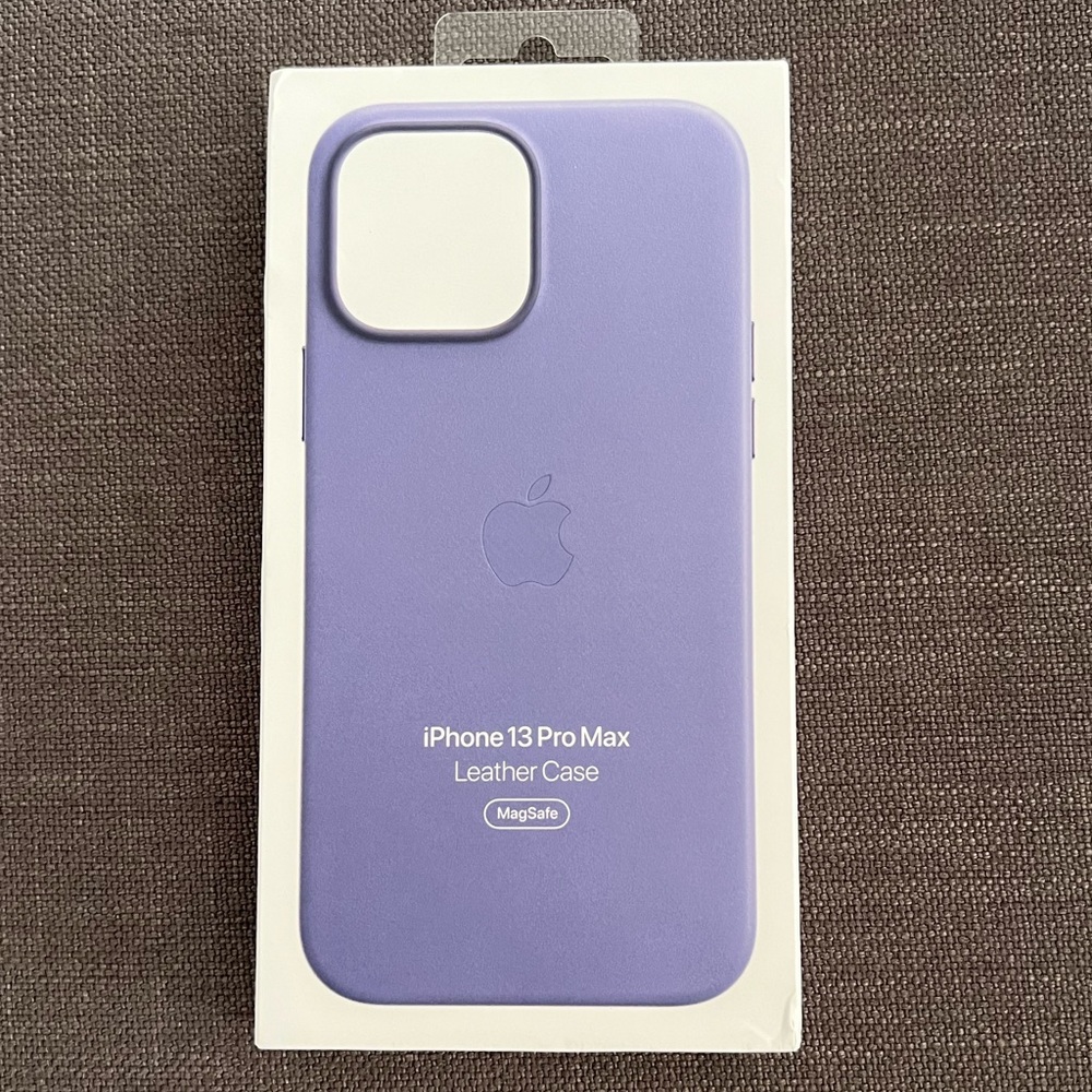 Genuine Apple 13 Pro Max Leather Case With MagSafe- Wisteria